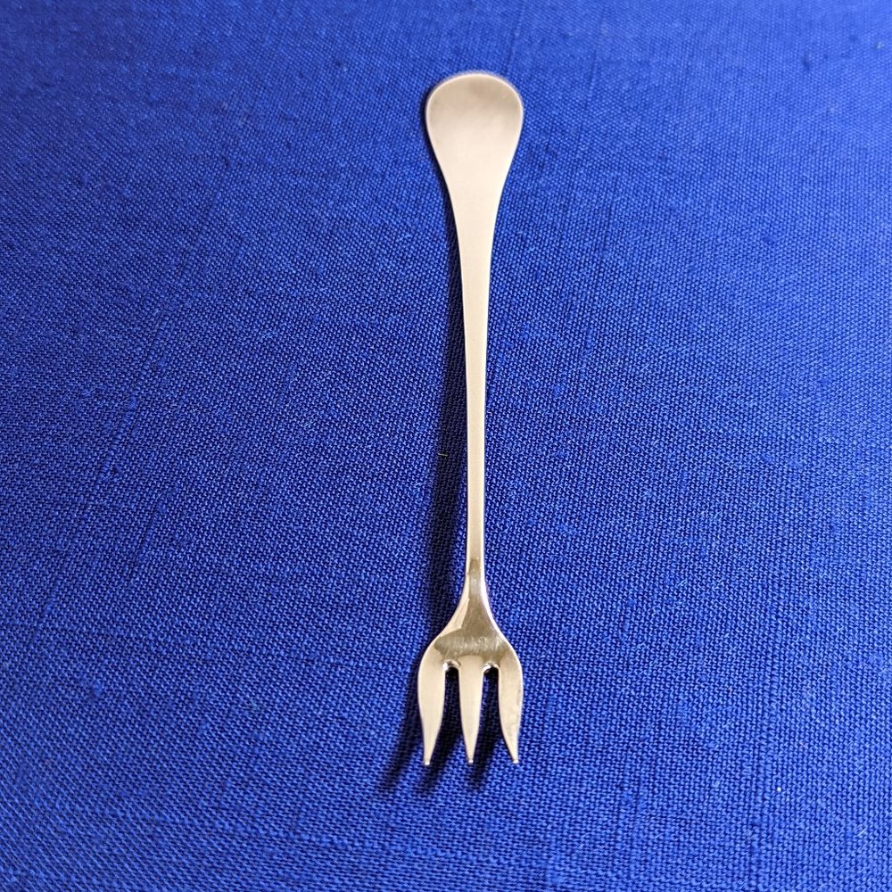 Reed & Barton 5 3/4" silver plated cocktail fork